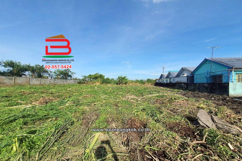 ที่ดินเปล่า เนื้อที่ 1-2-91 ไร่ ซอยกำนันเย็นอุทิศ 2, ใกล้นิคมอุตสาหกรรมลาดกระบัง ถนนเลียบคลองลำกอไผ่ แขวงลำปลาทิว เขตลาดกระบัง      