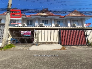 09086, ทาวน์เฮาส์ โครงการ พฤกษาดี เนื้อที่ 18 ตรว ถ.รังสิต-นครนายก ต.คลองสาม อ.คลองหลวง จ.ปทุมธานี