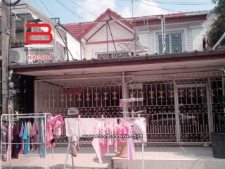 08584 , ทาวน์เฮาส์ หมู่บ้าน อยู่เจริญ คลอง 2 เนื้อที่ 28.6 ตรว รังสิต-นครนายก 51 ต.ประชาธิปัตย์ อ.ธัญบุรี จ.ปทุมธานี  