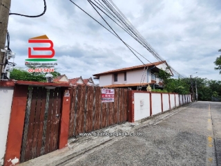 09459, บ้านเดี่ยว ซอยติวานนท์ 3 แยก 11 เนื้อที่ 140 ตรว ถนนติวานนท์ ตำบลตลาดขวัญ อำเภอเมืองนนทบุรี จังหวัดนนทบุรี 