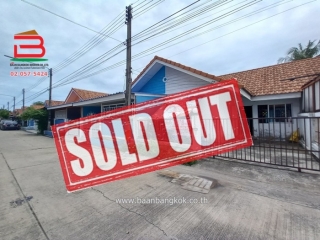 09302, ทาวน์เฮาส์ หมู่บ้าน ภัทรารมย์ 2 เฟส 2 เนื้อที่ 20.7 ตรว. ถนนบางบัวทอง-สุพรรณบุรี ตำบลระแหง อำเภอลาดหลุมแก้ว จังหวัดปทุมธานี