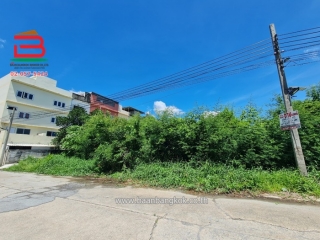 09540, ที่ดินเปล่า หมู่บ้าน สุขทวี 19 เนื้อที่ 203 ตรว. ซอยบรมราชชนนี 76  แขวงศาลาธรรมสพน์ เขตตลิ่งชัน กรุงเทพมหานคร