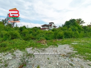 10764, ที่ดินเปล่า พหลโยธิน 35 (ซอยท่านผู้หญิงพหลฯ) เนื้อที่ 104 ตรว. ถนนพหลโยธิน แขวงลาดยาว เขตจตุจักร กรุงเทพมหานคร