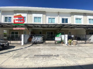 10200, ทาวน์เฮาส์ โครการ เบล็สซิตี้ พาร์ค วงแหวนฯ-ลำลูกกา (ซอยลำลูกกา 97) เนื้อที่ 19.5 ตารางวา ใกล้โฮมโปรลำลูกกา ถนนลำลูกกา ตำบลบึงคำพร้อย อำเภอลำลูกกา จังหวัดปทุมธานี   