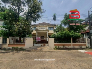 11018, บ้านเดี่ยว หมู่บ้าน ชลลดา รามอินทรา เนื้อที่ 75 ตรว. ถนนรามอินทรา แขวงคันนายาว เขตบางกะปิ กรุงเทพฯ