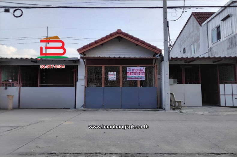 ทาวน์เฮาส์ ซอยไสวประชาราษฎร์ 7 เนื้อที่ 16.6 ตร.ว (ใกล้ตลาดเอซีคลอง 4) ตำบลลาดสวาย อำเภอลำลูกกา ปทุมธานี   