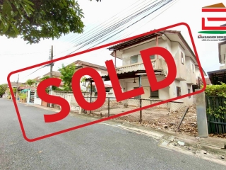 11247, บ้านเดี่ยว หมู่บ้าน อัมรินทร์นิเวศน์ 3 ผัง 1 เนื้อที่ 43 ตร.ว. ซอยสายไหม 13, ใกล้ตลาดเอซีสายไหม แขวงสายไหม เขตบางเขน     