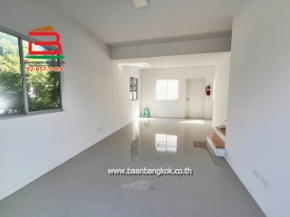 LINE_ALBUM_No.10010 ทฮ.25.3 ตรว. พฤกษาวิลล์89_241112_40