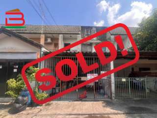 10011, ทาวน์เฮาส์ บ้านมโนรมย์ 5 (ซอยหทัยราษฎร์ 39) เนื้อที่ 16.6 ตารางวา ใกล้ตลาดมารวย ถนนหทัยราษฎร์ แขวงสามวาตะวันตก เขตมีนบุรี กรุงเทพมหานคร  