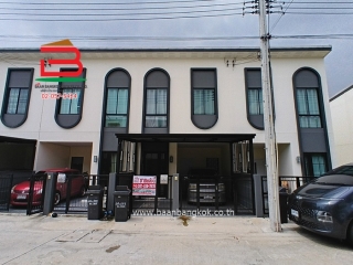 11327,  ทาวน์โฮม M Life Lam Luk Ka - Khlong 4 (เอ็มไลฟ์ ลำลูกกา-คลอง 4) เนื้อที่ 18.8 ตรว. (ใกล้ตลาดเอ.ซี ลำลูกกา) คลอง 4 ถนนลำลูกกา ตำบลลาดสวาย อำเภอลำลูกกา จังหวัดปทุมธานี