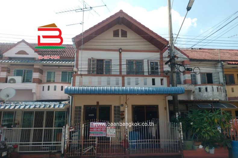 ทาวน์เฮาส์ หมู่บ้าน คัทลียาวิลล์ (ซอยลำลูกกา 49) เนื้อที่ 21 ตรว. ถนนลำลูกกา ตำบลลาดสวาย อำเภอลำลูกกา จังหวัดปทุมธานี