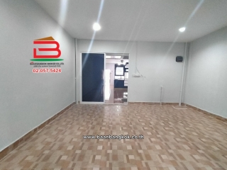 LINE_ALBUM_No.09502 ที่ดิน+บ้าน รัชดา 32_240601_2