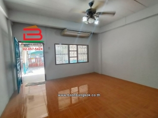 LINE_ALBUM_No.09502 ที่ดิน+บ้าน รัชดา 32_240601_5