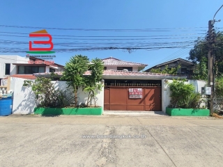 09975, บ้านเดี่ยว ซอยรามอินทรา 8 แยก 6-2 เนื้อที่ 68 ตรว. ใกล้ฟู้ดแลนด์ รามอินทรา ถนนรามอินทรา แขวงอนุสาวรีย์ เขตบางเขน กรุงเทพมหานคร