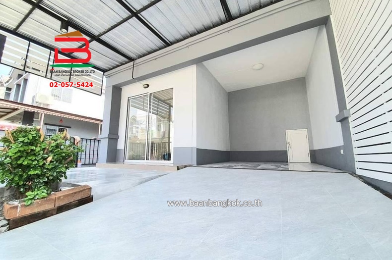 3-LINE_ALBUM_No.10269_250120_2013