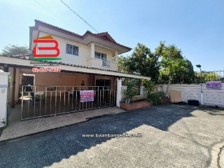 10329, บ้านเดี่ยว ซื่อตรง บางใหญ่ เฟส 3 เนื้อที่ 60 ตารางวา (ตรงข้ามที่ว่าการอำเภอบางบัวทอง) ถนนตลิ่งชัน-สุพรรณบุรี ตำบลละหาร อำเภอบางบัวทอง จังหวัดนนทบุรี 