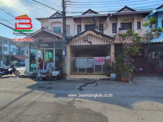 10050, ทาวน์เฮาส์ หมู่บ้าน เค.ซี.คลัสเตอร์ รามอินทรา 7 เนื้อที่ 16 ตรว. ถนนหทัยราษฎร์ เเขวงสามวาตะวันตก เขตคลองสามวา กรุงเทพมหานคร