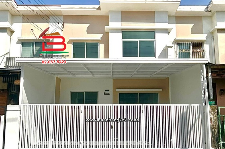 ทาวน์เฮาส์ โครงการ โนโววิลล์ ลำลูกกาคลอง 3 เนื้อที่ 20.2 ตรว. ซอยเลียบคลอง 3 ถนนลำลูกกา ตำบลลาดสวาย อำเภอลำลูกกา จังหวัดปทุมธานี