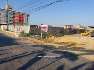 10460, ที่ดินเปล่า รังสิต-นครนายก คลอง 1 (ซอยรังสิต-นครนายก 10) เนื้อที่ 100 ตรว. ถนนรังสิต-นครนายก ตำบลประชาธิปัตย์ อำเภอธัญบุรี จังหวัดปทุมธานี