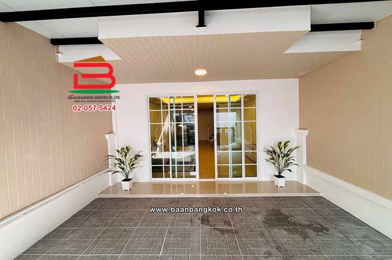 ทาวน์เฮาส์ เนื้อที่ 17 ตร.ว. หมู่บ้านอรุณธร ออเงิน (สุขาภิบาล 5 ซอย 45) ถนนรามอินทรา เเขวงออเงิน เขตบางเขน 