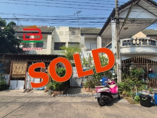 10432, ทาวน์เฮาส์ 2 ชั้น โครงการ มโนรมย์ 4 เนื้อที่ 16 ตรว. เลียบคลองสอง ซ.19 เขตคลองสามวา 