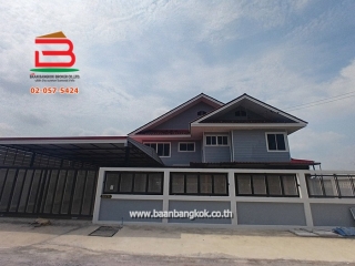 10471, บ้านเดี่ยว หมู่บ้าน กฤษดาเพลส เนื้อที่ 100 ตรว. ถนนกาญจนาภิเษก ต.คลองห้า อ.คลองหลวง จ.ปทุมธานี