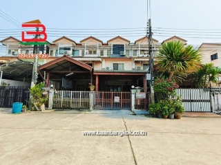 10422, ทาวน์โฮม ธนากรวิลล่า 4 เนื้อที่ 20.1 ตรว. ถนนนครอินทร์ ต.วัดชลอ อ.บางกรวย จ.นนทบุรี