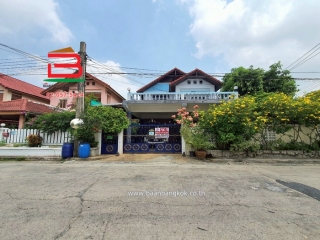 10467, บ้านเดี่ยว หลังมุม หมู่บ้าน เลิศอุบล กม.6 ซอยรามอินทรา 65 แยก 2-4 เนื้อที่ 70.4 ตรว. ถนนรามอินทรา แขวงท่าแร้ง เขตบางเขน กรุงเทพฯ