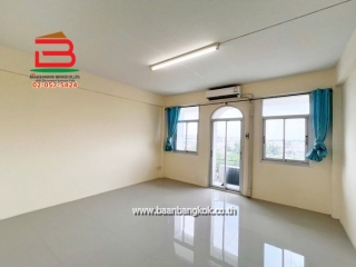 LINE_ALBUM_No.10364 อาคารพาณิชย์ 3.5ชั้น แอร์วิลล่า คลอง2_250513_21