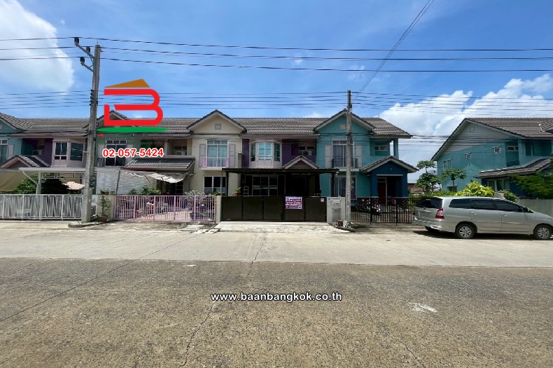 ทาวน์โฮม เดอะโฟริเอช ลำลูกกาคลอง 4 เนื้อที่ 26.5 ตร.ว ตำบลลาดสวาย อำเภอลำลูกกา จังหวัดปทุมธานี   