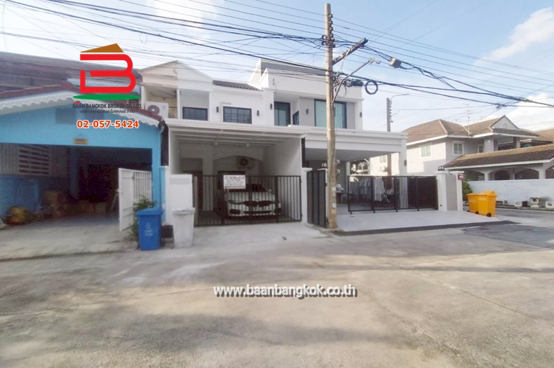 ให้เช่า ทาวน์เฮาส์ หมู่บ้าน สุขสมบูรณ์ พหลโยธิน 50 แยก 11-5 เนื้อที่ 18.8 ตรว. ใกล้ตลาดยิ่งเจริญ, BTS สะพานใหม่ แขวงคลองถนน เขตสายไหม กรุงเทพฯ
