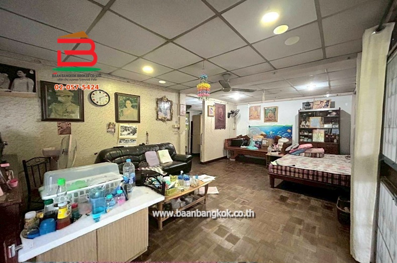 LINE_ALBUM_No.010792ที่ดินพร้อมสิ่งปลูกสร้าง ซ.ลาดพร้าว87แยก5_250616_29