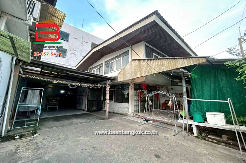 LINE_ALBUM_No.010792ที่ดินพร้อมสิ่งปลูกสร้าง ซ.ลาดพร้าว87แยก5_250616_35