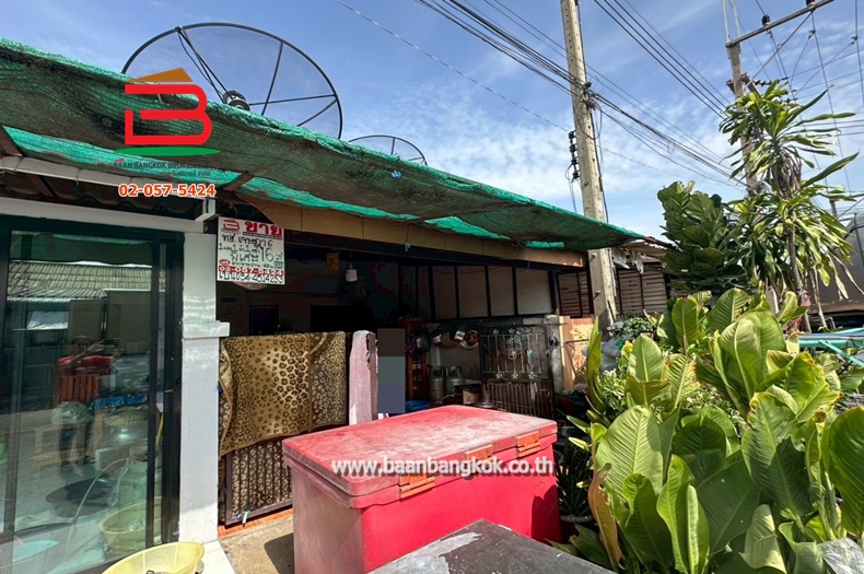 ทาวน์เฮาส์ หมู่บ้าน เจษฎา 6 เนื้อที่ 16 ตรว. ถนนพหลโยธิน ต.ลำไทร อ.วังน้อย จ.อยุธยา