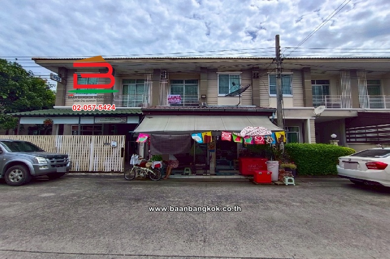 ทาวน์เฮาส์ หมู่บ้าน รื่นฤดี 5 เนื้อที่ 21.7 ตร.ว (ใกล้ตลาดหทัยมิตร) แขวงบางชัน เขตคลองสามวา กรุงเทพมหานคร   