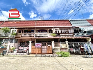 10814, ทาวน์เฮาส์ หมู่บ้าน สุขสบายวิลล่า เนื้อที่ 18 ตรว. ถนนลาดพร้าว แขวงคลองเจ้าคุณสิงห์ เขตวังทองหลาง กรุงเทพมหานคร