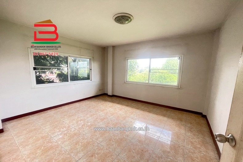 LINE_ALBUM_no 010507 หมู่บ้านทองสถิตย์ 8_250707_12