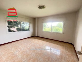 LINE_ALBUM_no 010507 หมู่บ้านทองสถิตย์ 8_250707_12