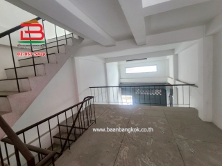 3-LINE_ALBUM_N0.010866อาคารพาญิชย์ซ.ประชาราษฎร์16_250709_1413