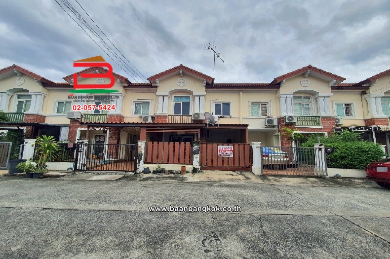 ทาวน์เฮาส์ หมู่บ้าน เดอะคอนเนค 3 ดอนเมือง เนื้อที่ 18 ตร.ว แขวงสีกัน เขตดอนเมือง กรุงเทพมหานคร 