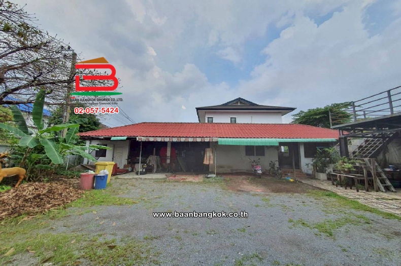 ที่ดินพร้อมบ้าน หมู่บ้านขุนนนท์นิเวศน์ เนื้อที่ 171 ตร.ว (บางขุนนนท์ 31) แขวงบางขุนนนท์ เขตบางกอกน้อย กรุงเทพมหานคร   