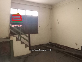 4076F240-6F8C-4ED4-93BD-6CFB6832D5FF