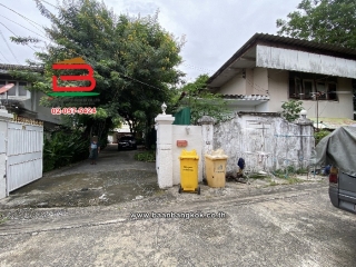 11066, ที่ดินพร้อมบ้าน พหลโยธิน 8 (สายลม2) เนื้อที่ 237.9 ตร.ว (ใกล้BTSอารีย์ และใกล้สนง.กสทช) แขวงสามเสนใน เขตพญาไท กรุงเทพมหานคร     
