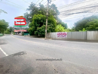 11104, ขาย/เช่า ที่ดินเปล่า ซอยแก้วเงินทอง 42 เนื้อที่ 64 ตร.ว (ตรงกันข้ามกับ ปั๊มบางจาก) แขวงฉิมพลี เขตตลิ่งชัน กรุงเทพมหานคร    