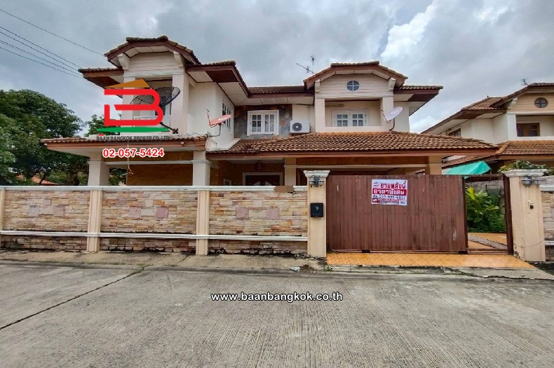 บ้านเดี่ยว หมู่บ้านซื่อตรงคลองสาม เนื้อที่ 108.3 ตร.ว (รังสิต-นครนายก 72), ใกล้ดรีมเวิลด์ ตำบลบึงยี่โถ อำเภอธัญบุรี ปทุมธานี 
