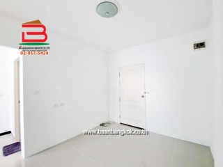 LINE_ALBUM_011082CD_250908_2