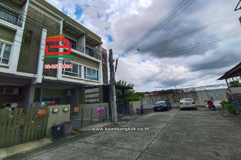 LINE_ALBUM_No. 011180 นลิน อเวนิว 3_250922_28