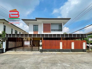 11049, บ้านแฝด หมู่บ้านพฤกษาวิลเลจ 21 (ดีไลท์) เนื้อที่ 44.4 ตรว. ตำบลลาดสวาย อำเภอลำลูกกา จังหวัดปทุมธานี