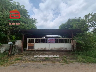 11036, ที่ดินพร้อมสิ่งปลูกสร้าง ชุมชนบึงเตย ซอยประชาสำราญ 3 เนื้อที่ 200 ตรว. หนองจอก กรุงเทพมหานคร