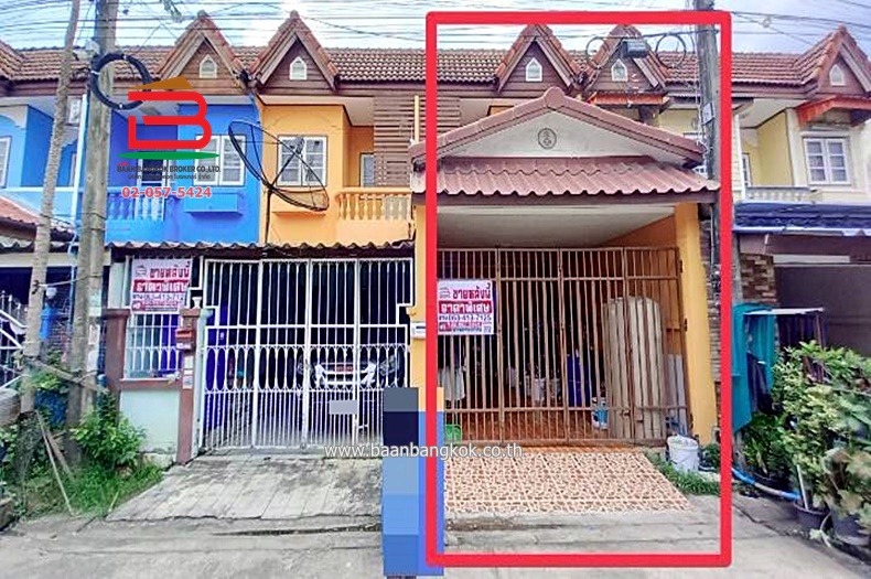 ทาวน์เฮาส์ หมู่บ้านฉัตรณรงค์ วิลล่า 5 เนื้อที่ 16 ตร.ว (สามแยกไฟแดง ถนนเส้นปท. 3004) ตำบลบึงคำพร้อย อำเภอลำลูกกา ปทุมธานี